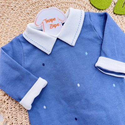 Macacão Tricotil (Tricot 100% Algodão) com Gola e Bordado - Azul Jeans Bolinhas